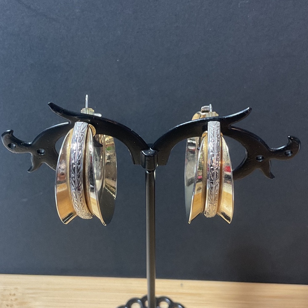 Vintage Elegant Silver and Gold Toned Women's Earrings